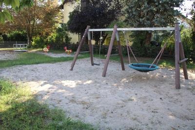 Vogelnestschaukel